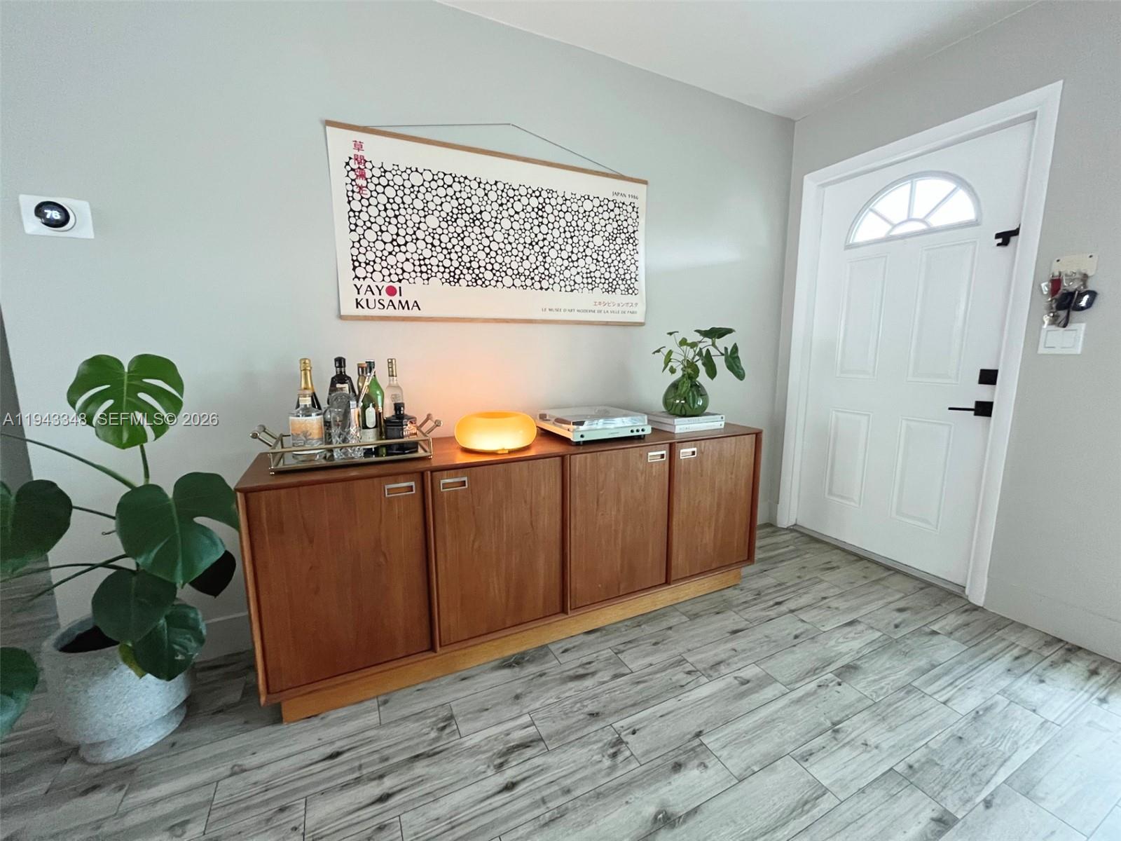 HOLLYWOOD LAKES SECTION - Residential