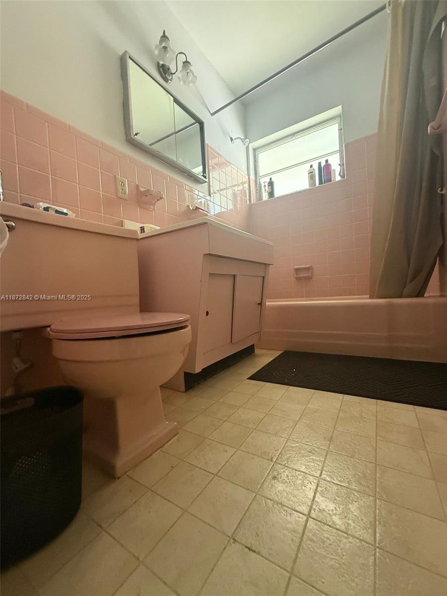 RIVER PARK UNIT 5 - Residential