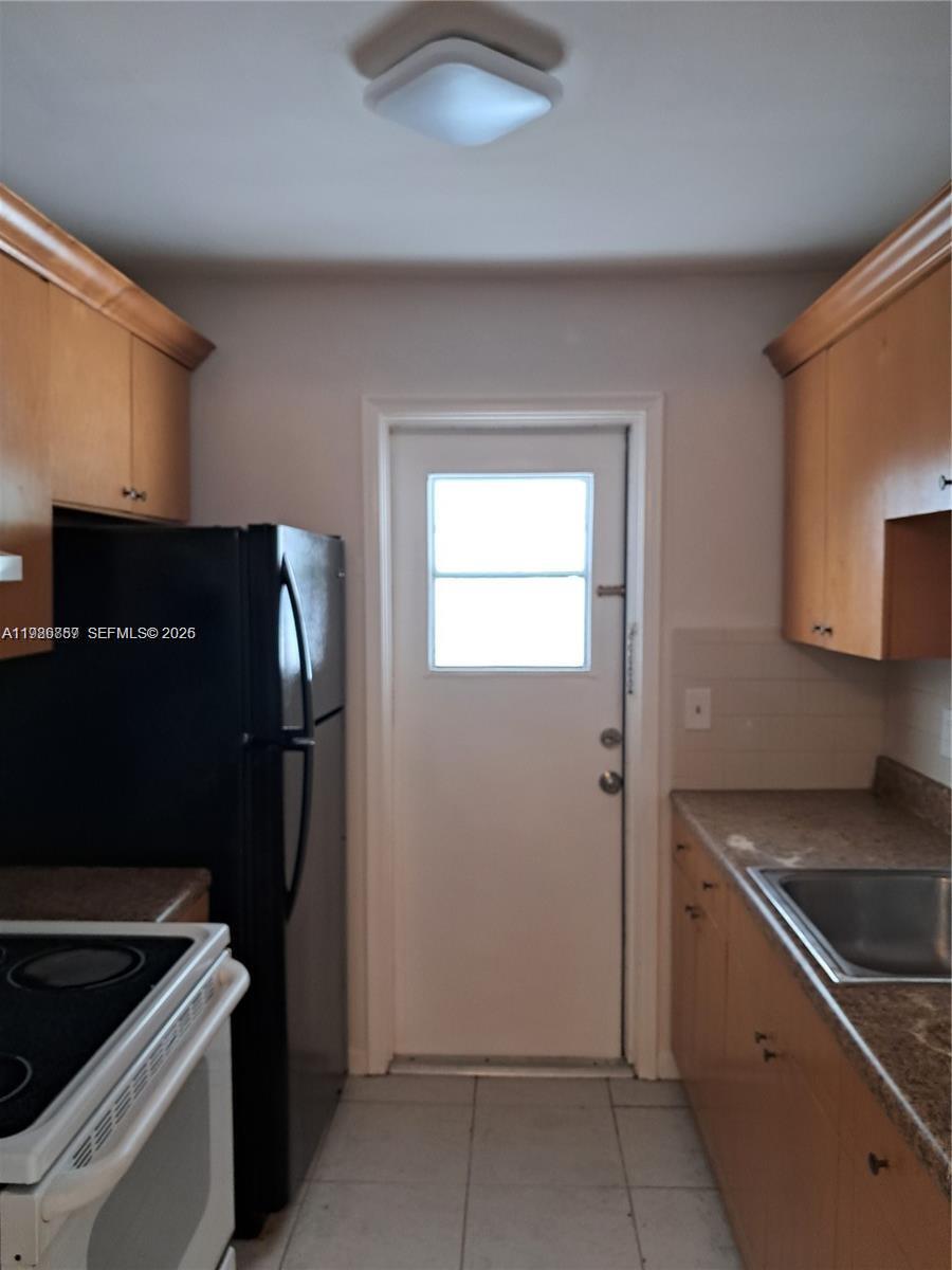 VAN BUREN GARDENS CONDO - Residential Lease