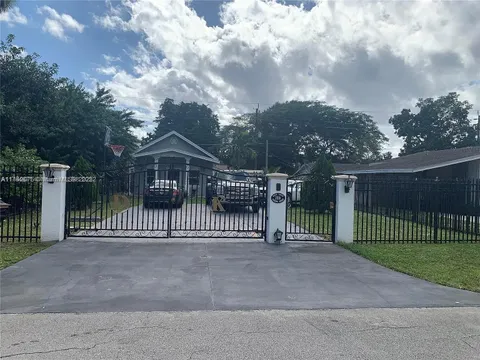 2218 Harding St, Hollywood, FL 33020 - MLS#: A11764871