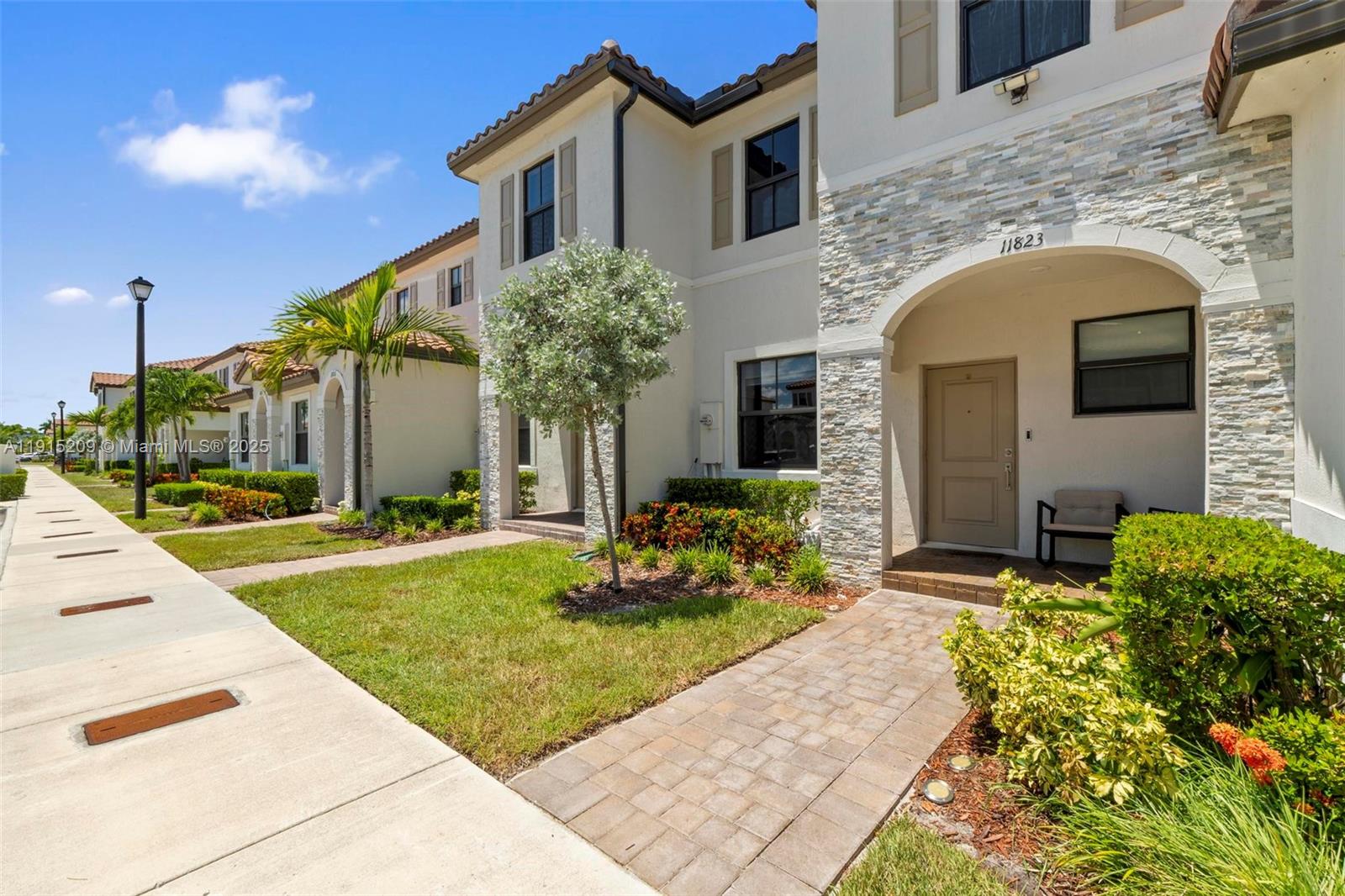 SILVER PALM RESIDENTIAL H - Residential