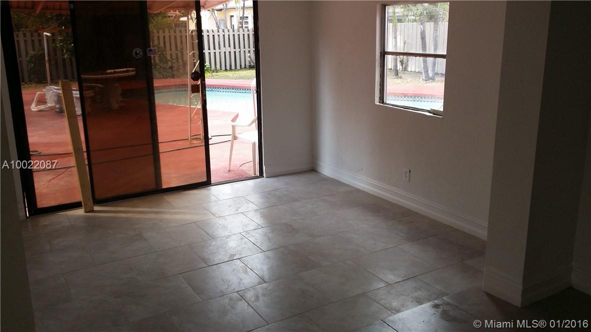 Lloyd Estates 25-47 B - Residential