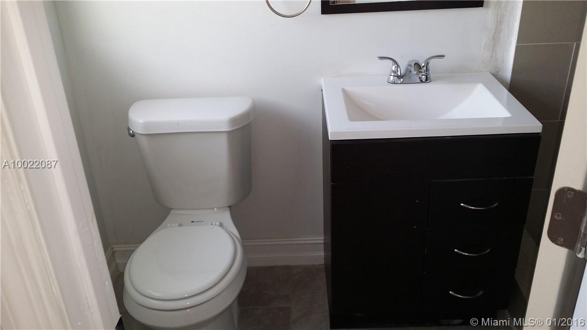 Lloyd Estates 25-47 B - Residential