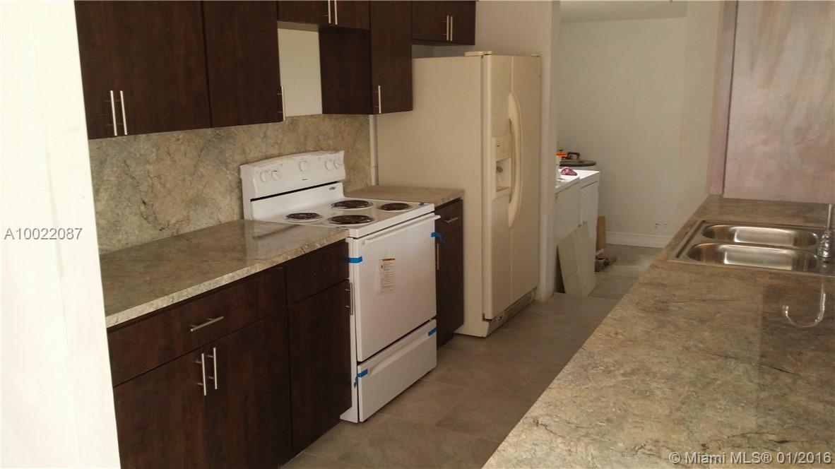 Lloyd Estates 25-47 B - Residential