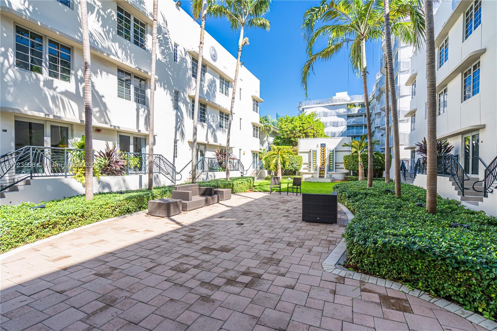 ARTECITY GOVERNOR CONDO - Residential