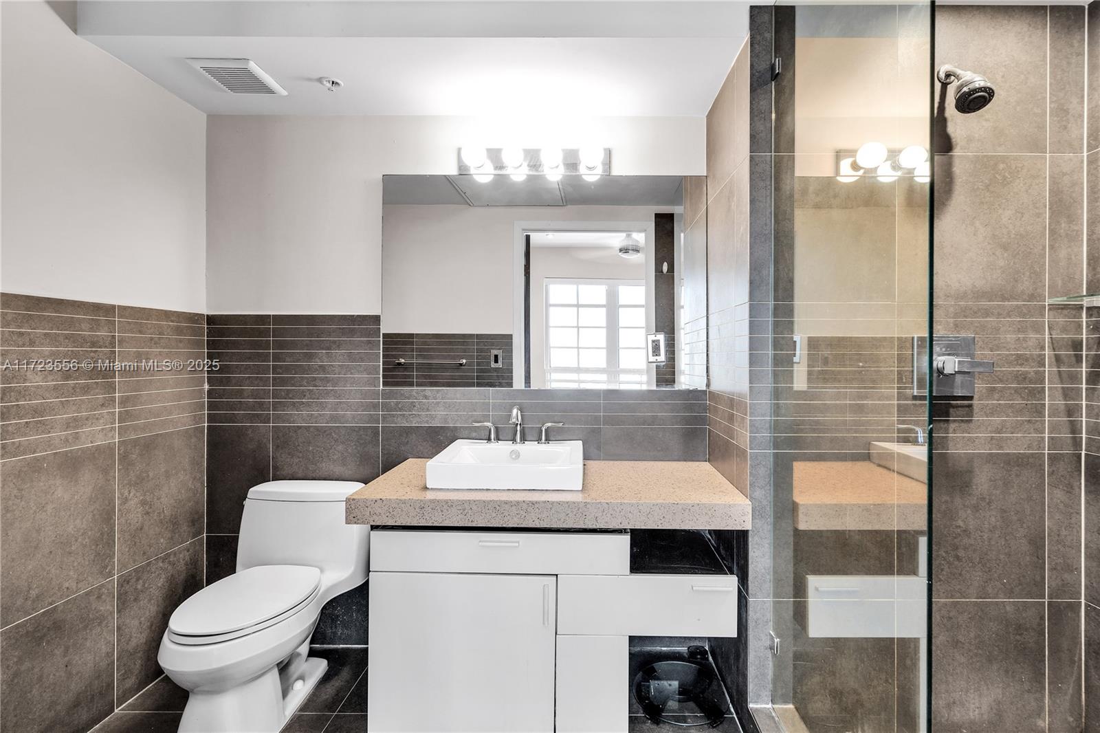 ARTECITY GOVERNOR CONDO - Residential