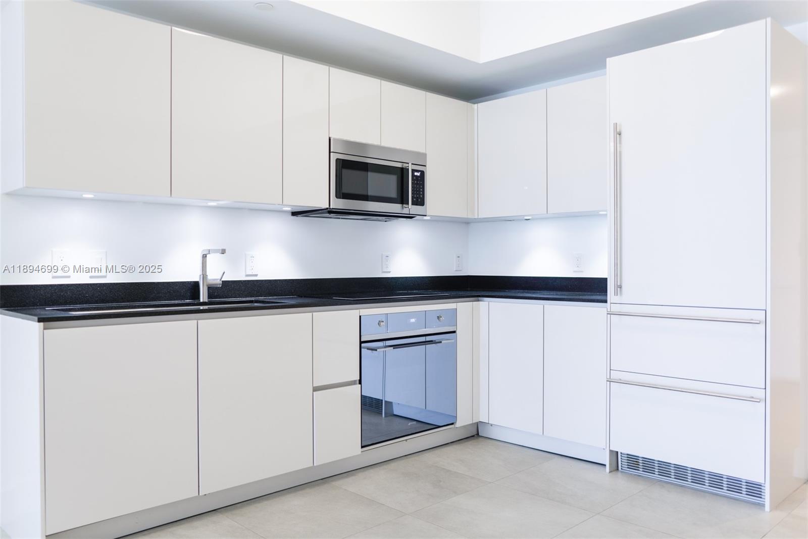 1010 BRICKELL CONDO - Residential