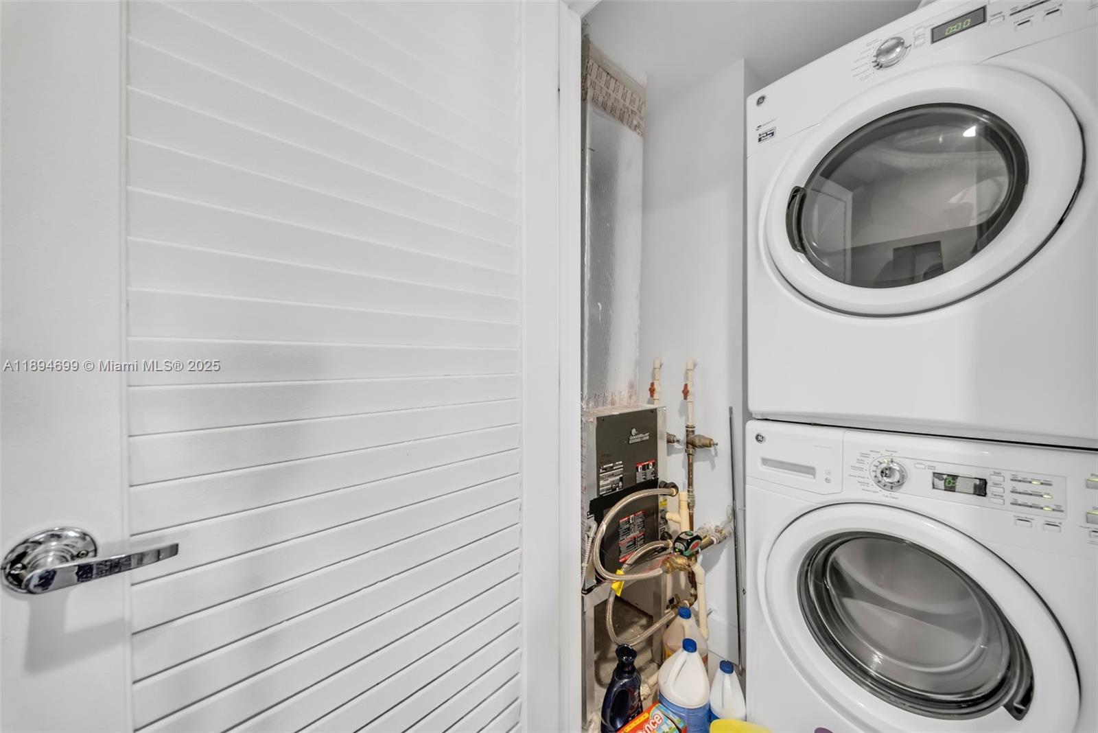 1010 BRICKELL CONDO - Residential
