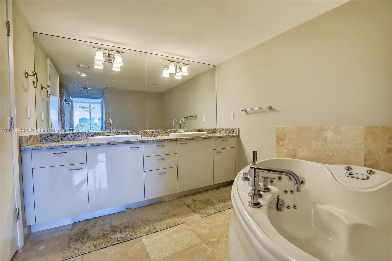 45 HENDRICKS CONDO - Residential