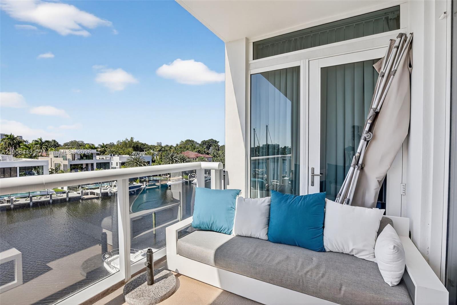 45 HENDRICKS CONDO - Residential