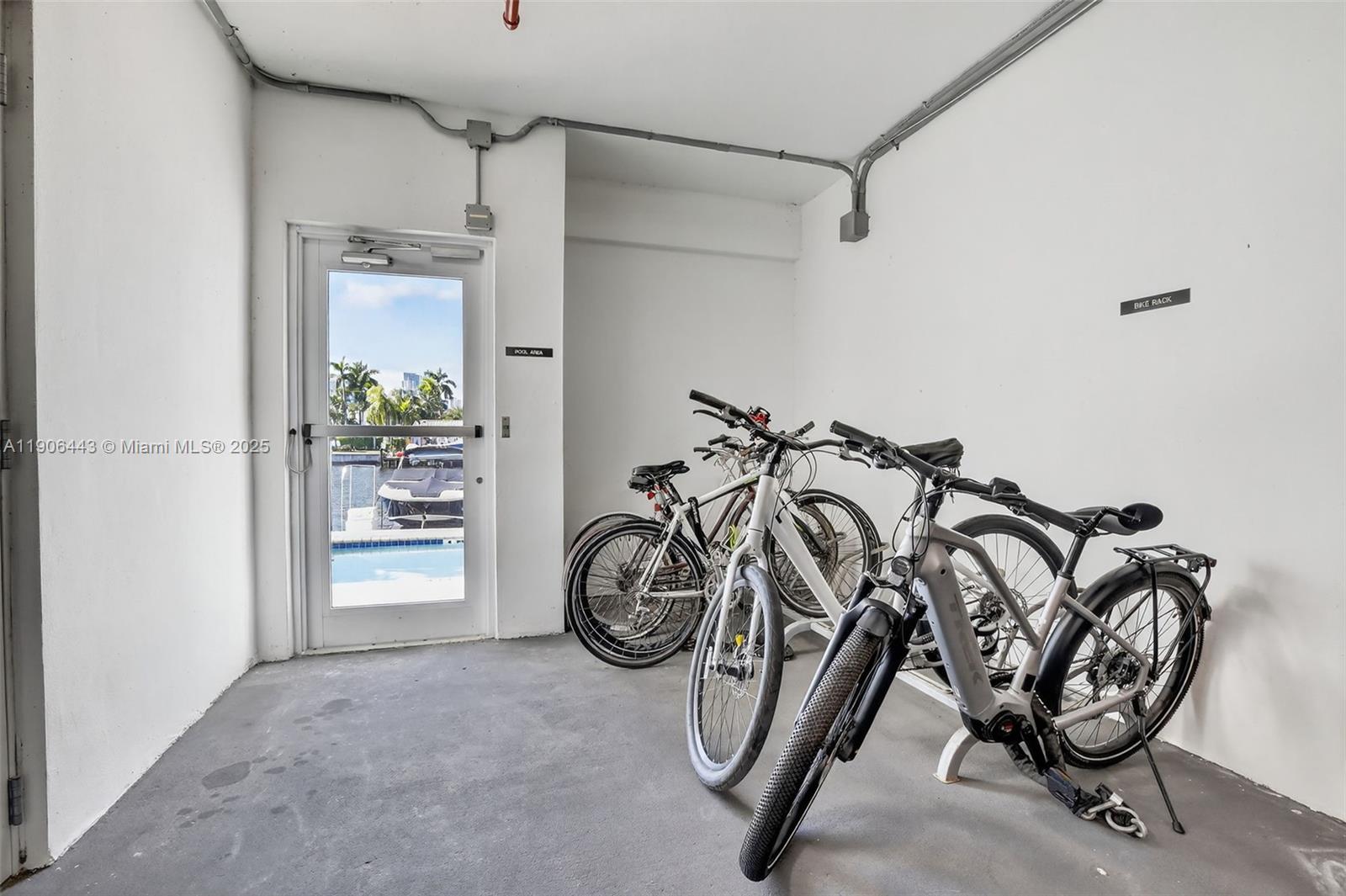 45 HENDRICKS CONDO - Residential