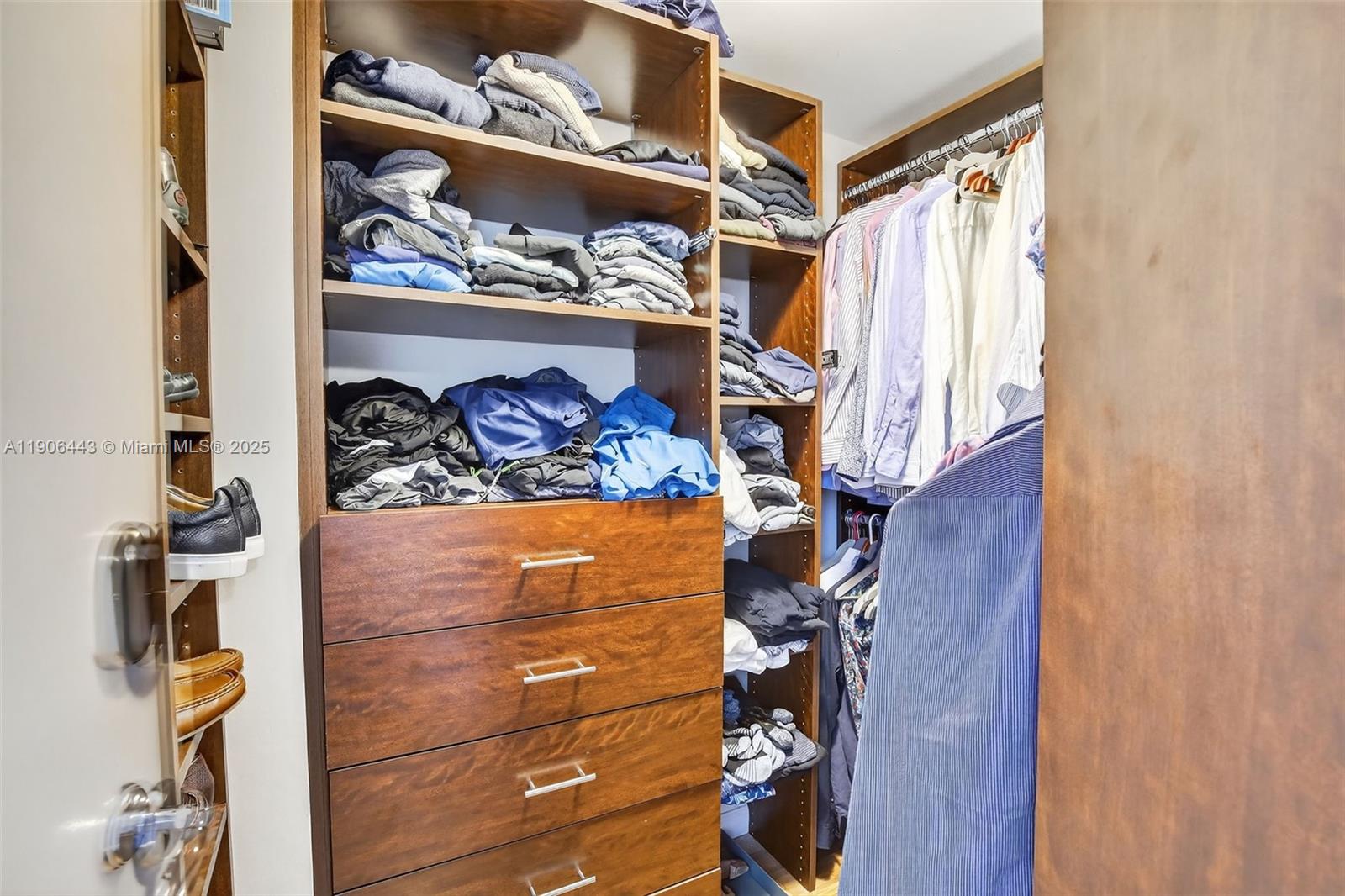 45 HENDRICKS CONDO - Residential