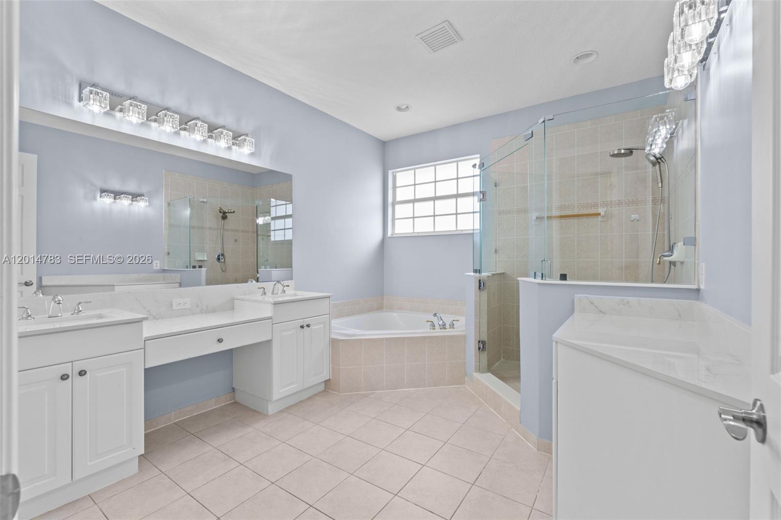 CARRIAGE POINTE TOWNHOMES - Residential