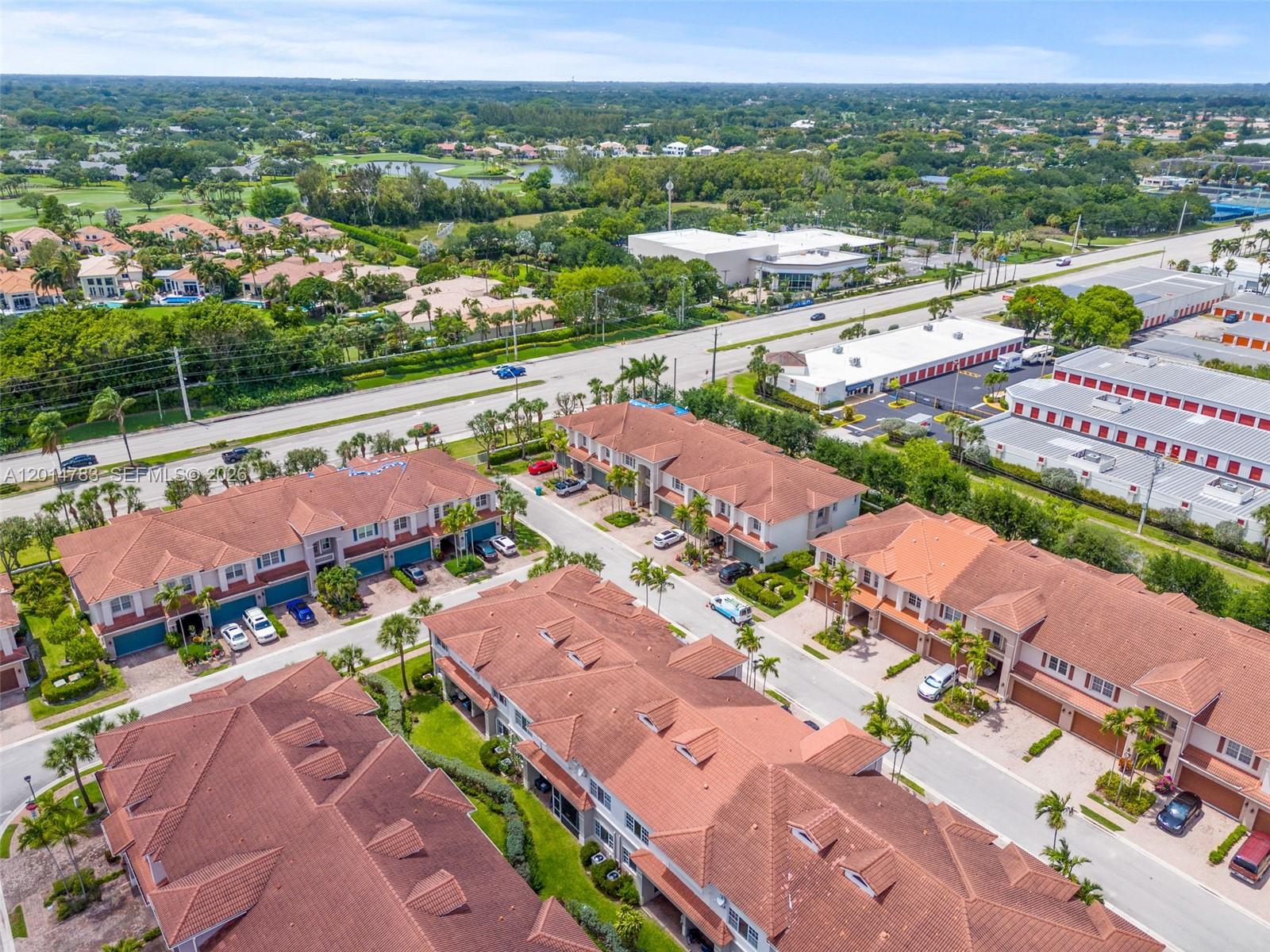 CARRIAGE POINTE TOWNHOMES - Residential