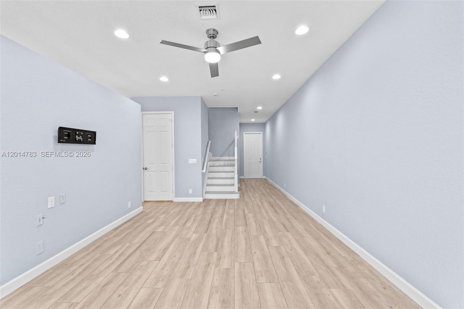 CARRIAGE POINTE TOWNHOMES - Residential