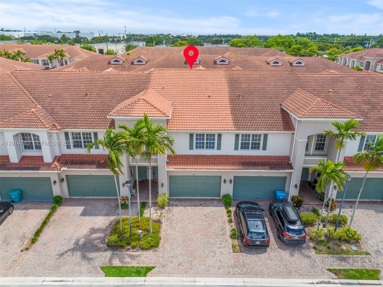 CARRIAGE POINTE TOWNHOMES - Residential