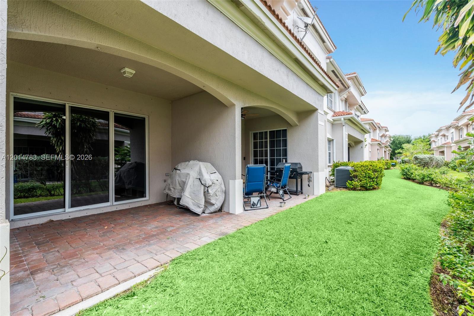 CARRIAGE POINTE TOWNHOMES - Residential