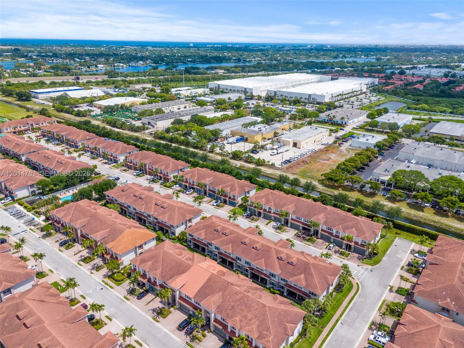 CARRIAGE POINTE TOWNHOMES - Residential