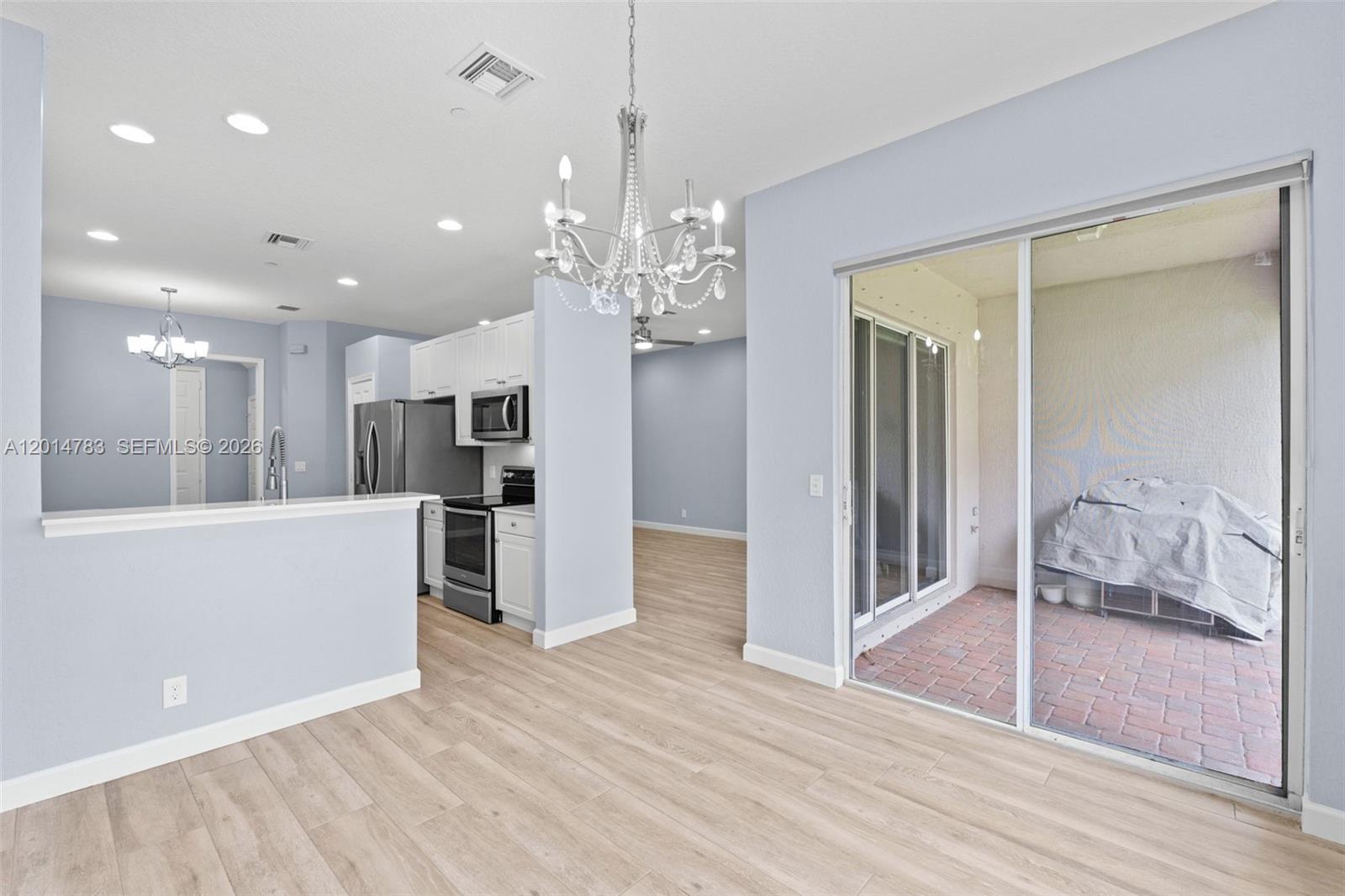CARRIAGE POINTE TOWNHOMES - Residential