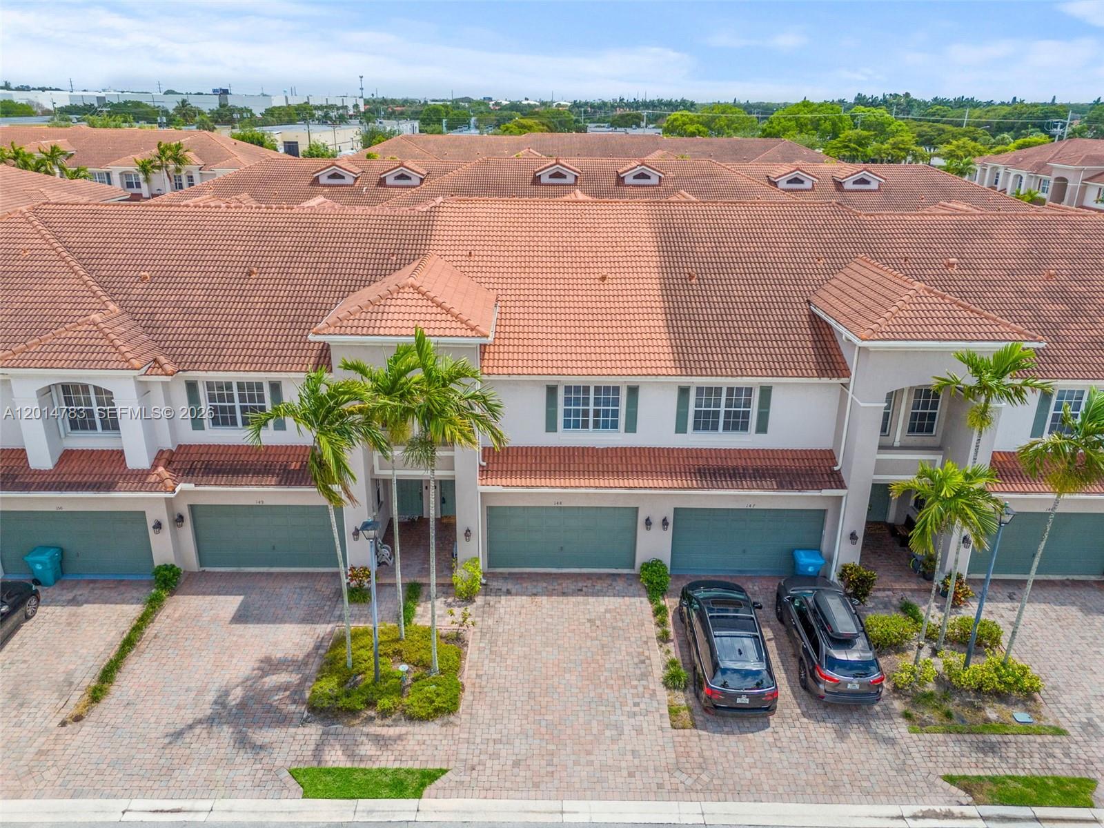 CARRIAGE POINTE TOWNHOMES - Residential
