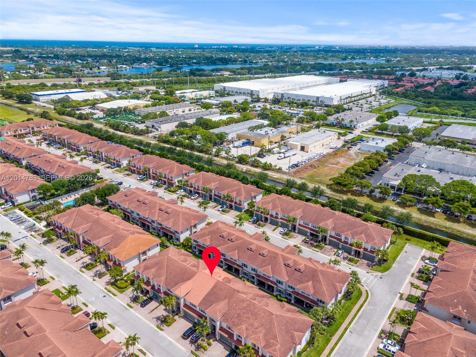 CARRIAGE POINTE TOWNHOMES - Residential