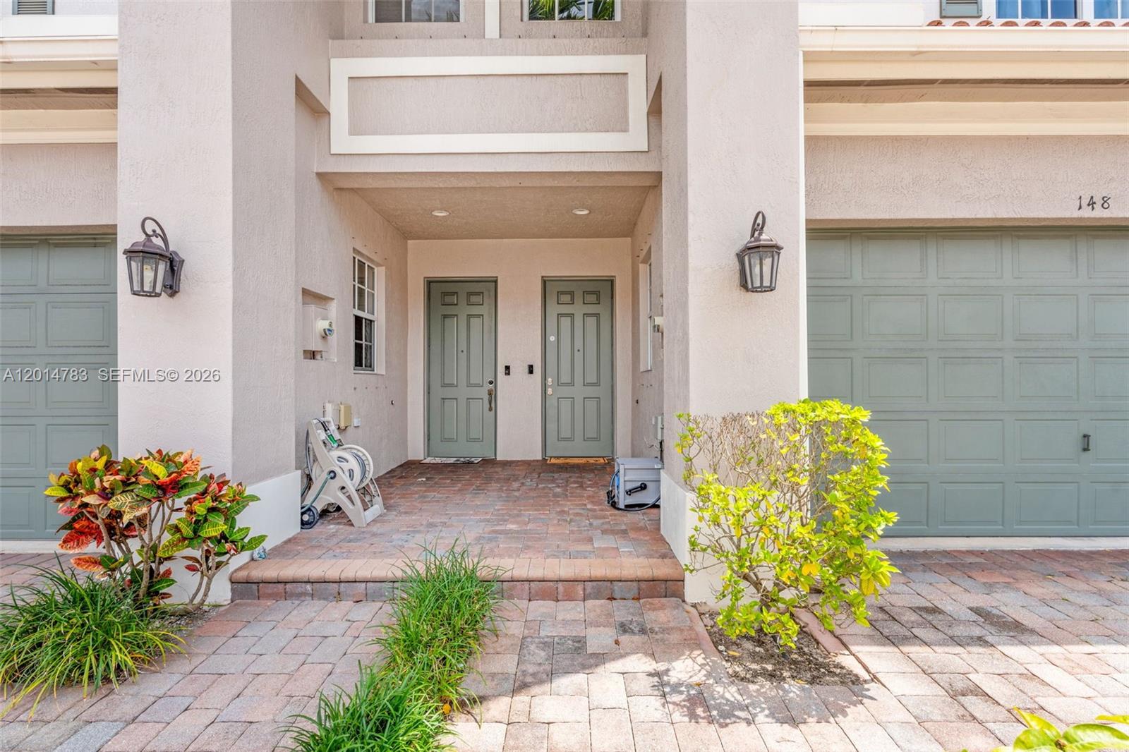 CARRIAGE POINTE TOWNHOMES - Residential