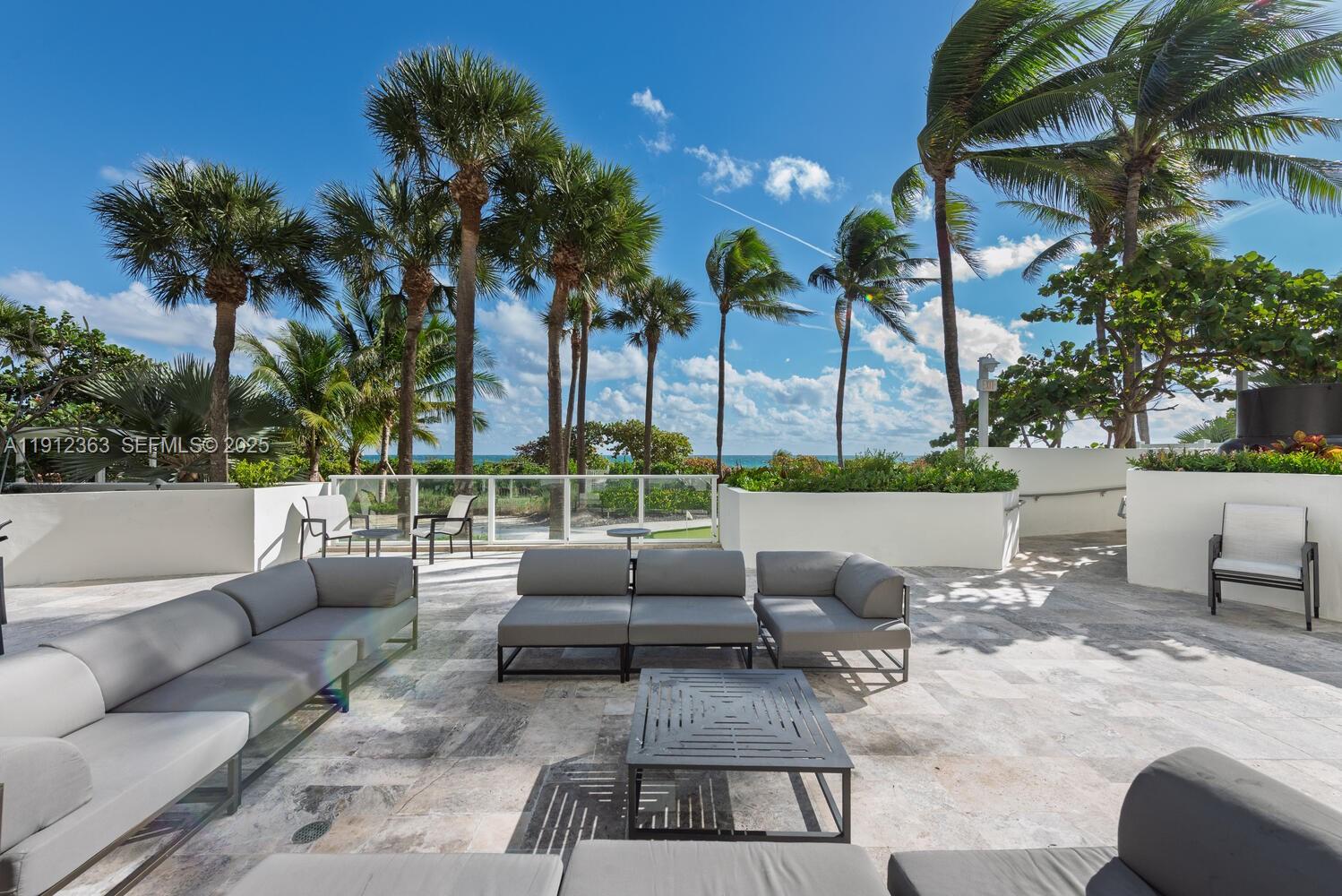 MIRAGE CONDO - Residential