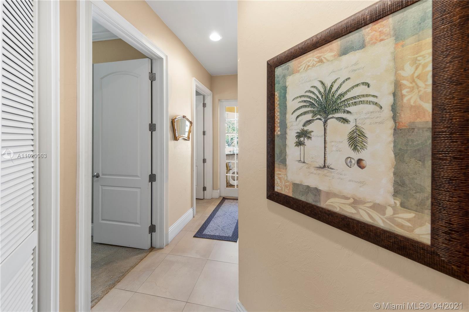 10 ACRES OF LUXURY - Residential
