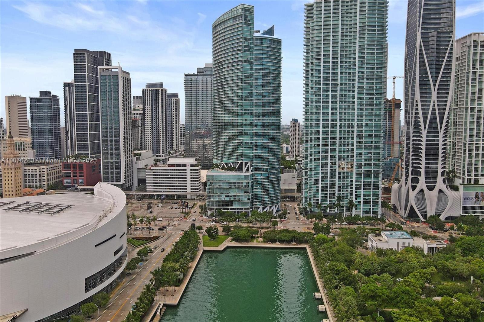 888 Biscayne Blvd 5102