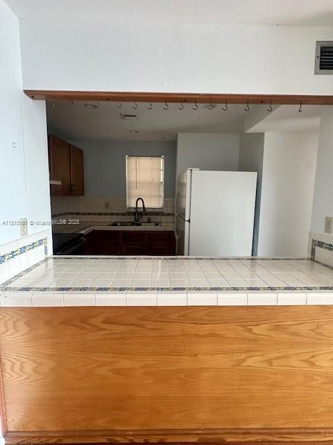 PINEBARK CONDO NO 3 - Residential
