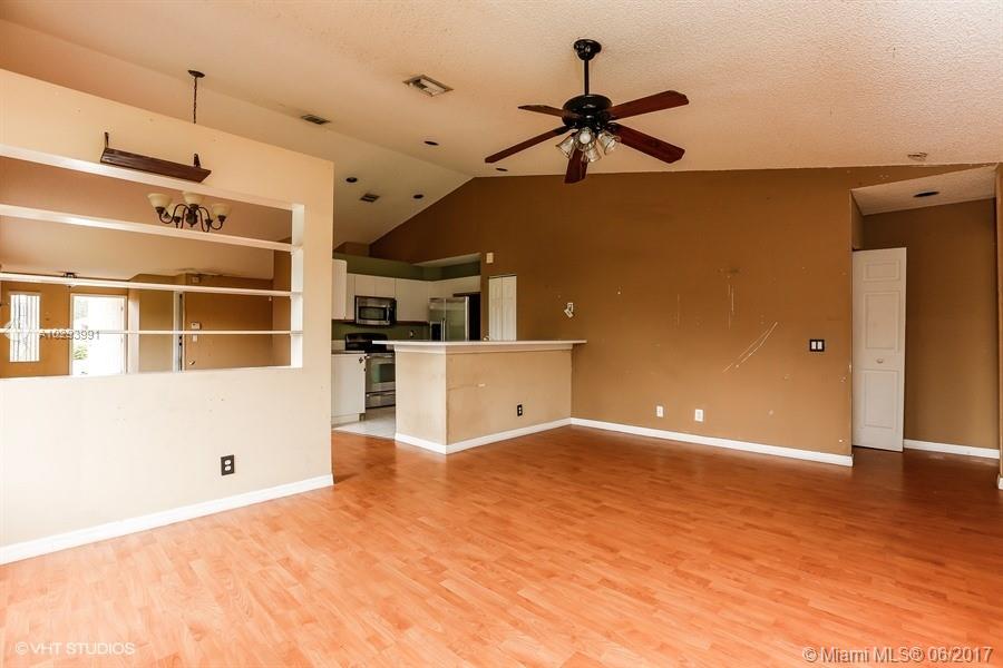 SECTOR 2-PARCELS 1 2 3 4 - Residential