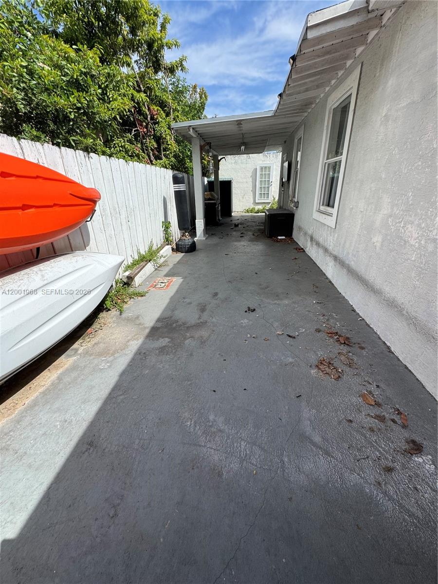 RIVERSIDE MANOR - Residential Lease