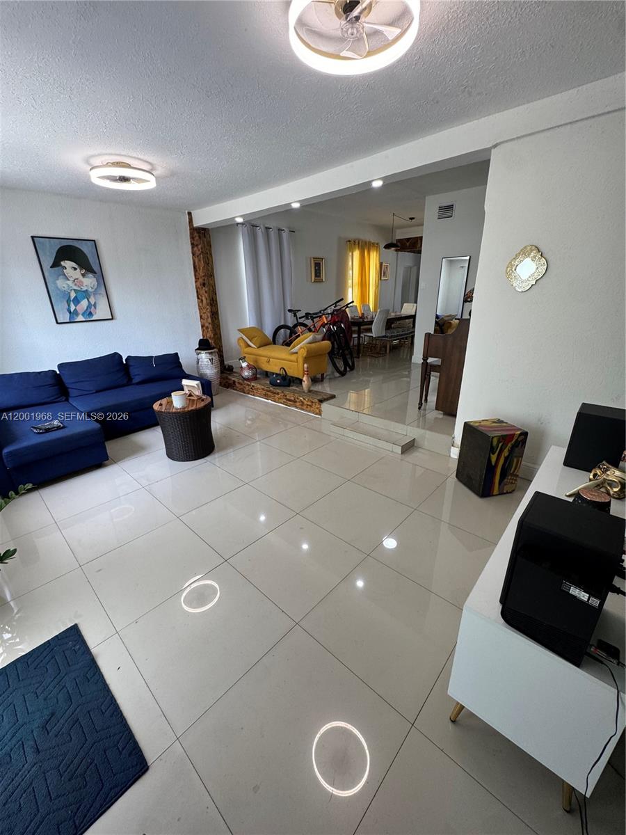 RIVERSIDE MANOR - Residential Lease