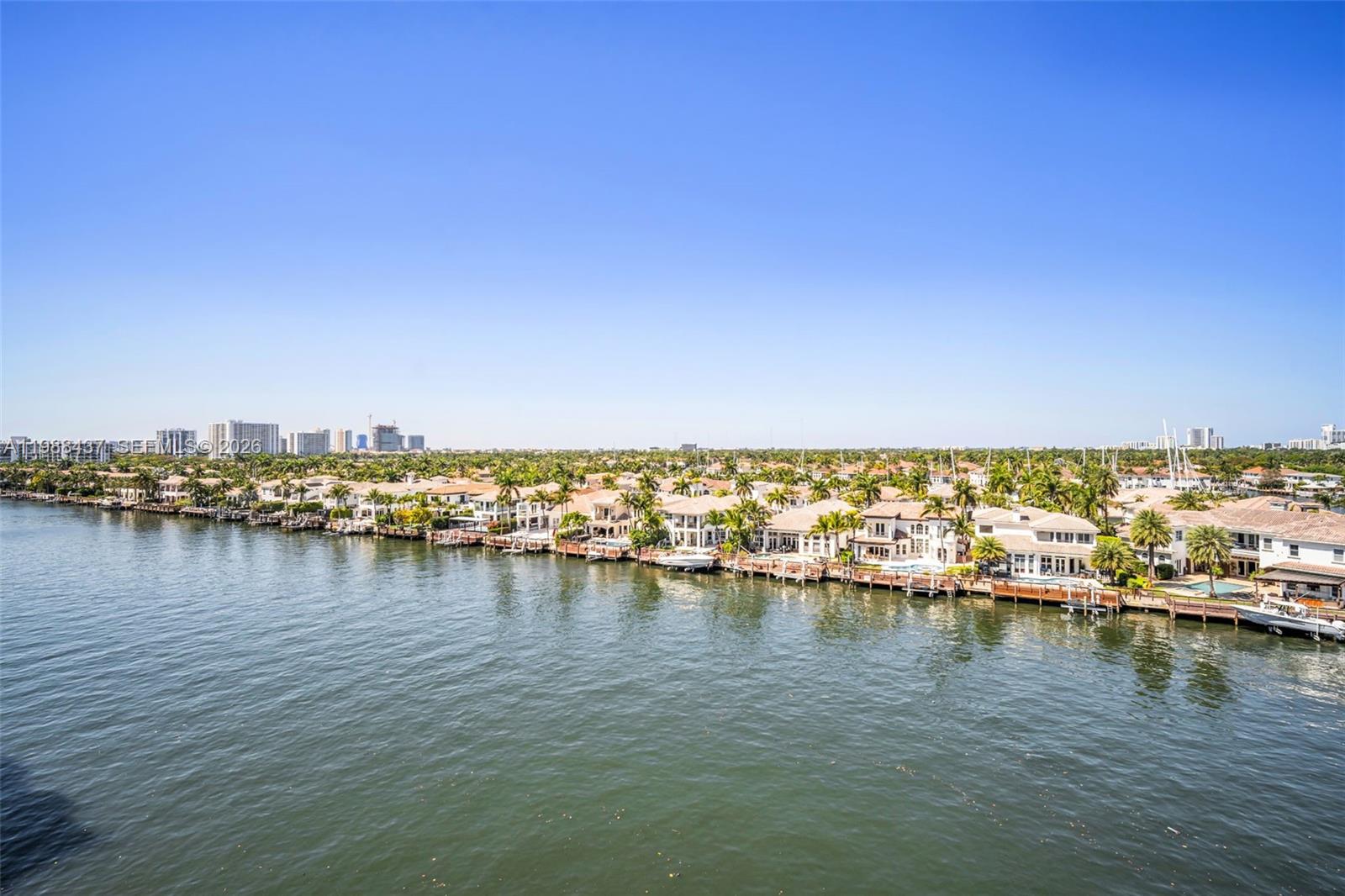 TRAFALGAR TOWERS CONDOMIN - Residential