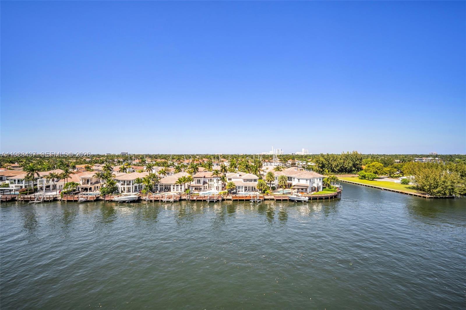 TRAFALGAR TOWERS CONDOMIN - Residential