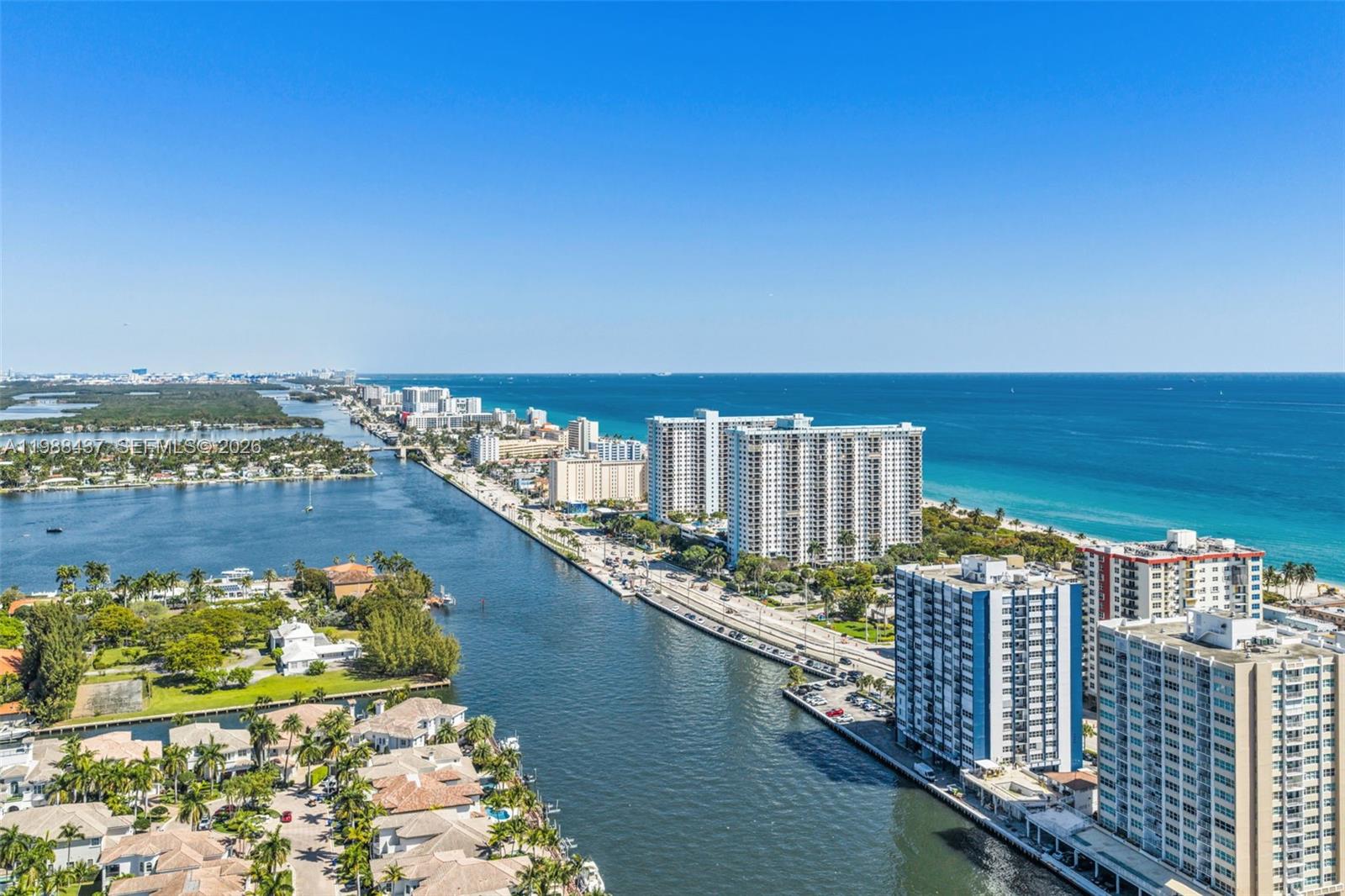 TRAFALGAR TOWERS CONDOMIN - Residential