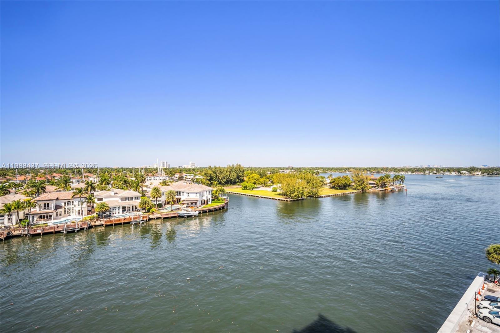 TRAFALGAR TOWERS CONDOMIN - Residential