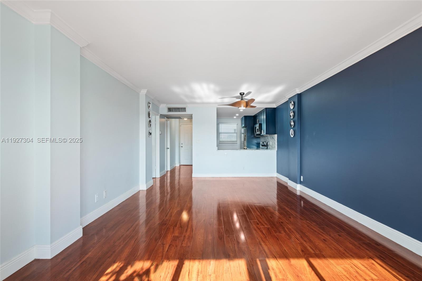 ROYAL PARK CONDO - Residential