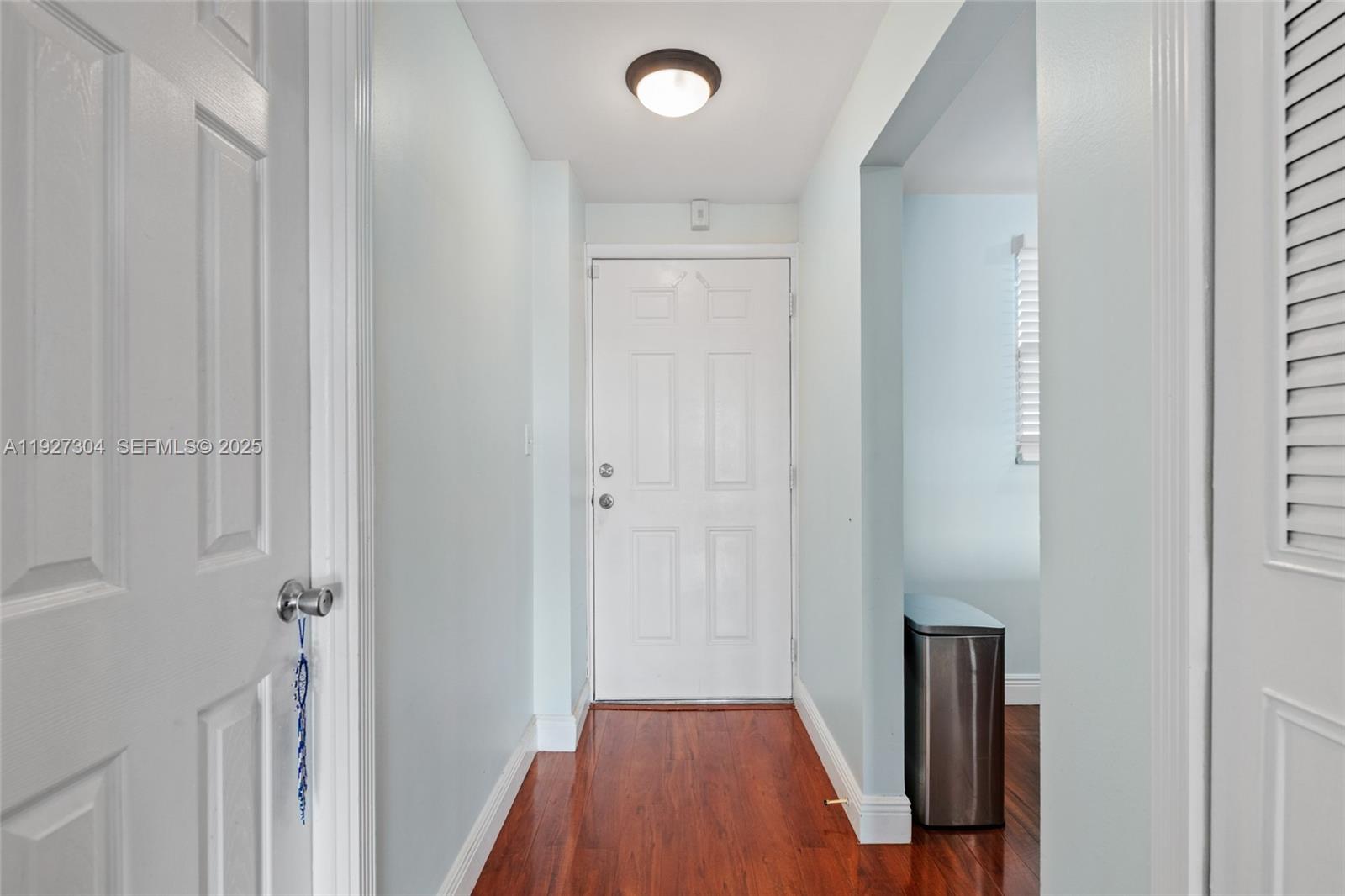 View photos, virtual tours, details... 116 Royal Park Dr 4D