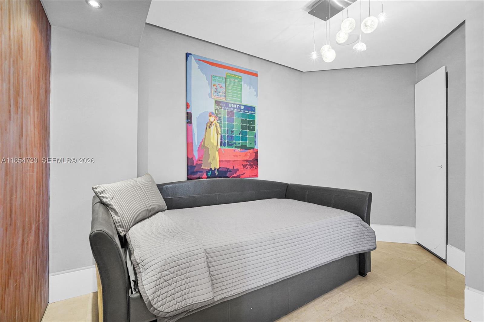 LA PERLA CONDO - Residential