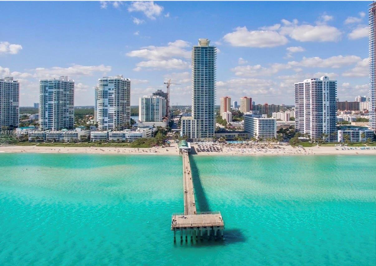 LA PERLA CONDO - Residential