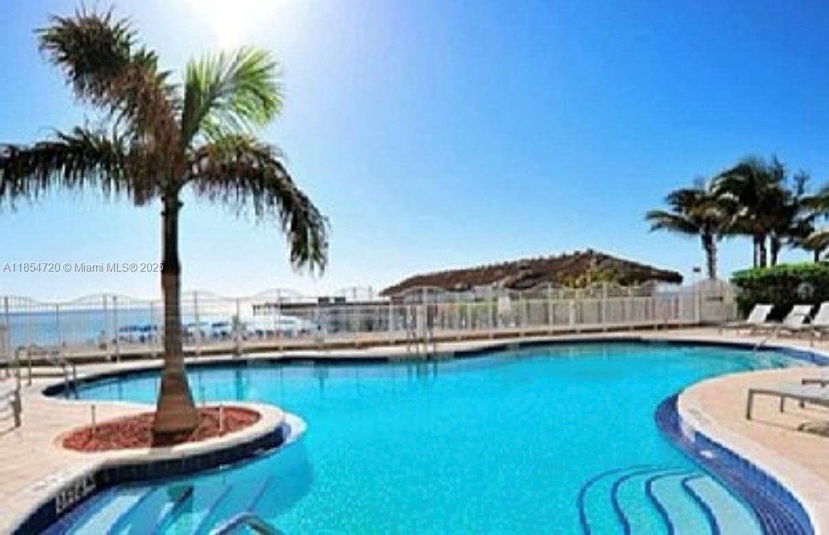 LA PERLA CONDO - Residential