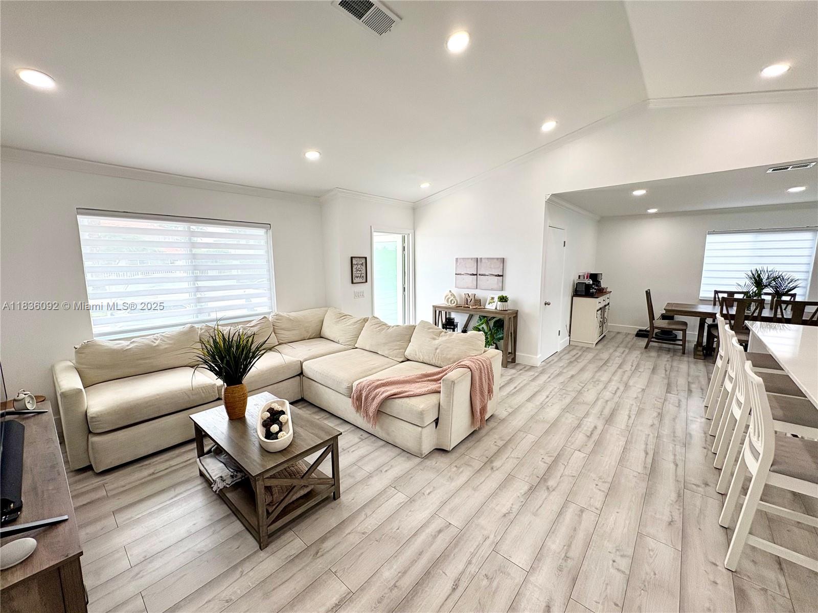 BIRD VILLAS SUB 2ND ADDN - Residential