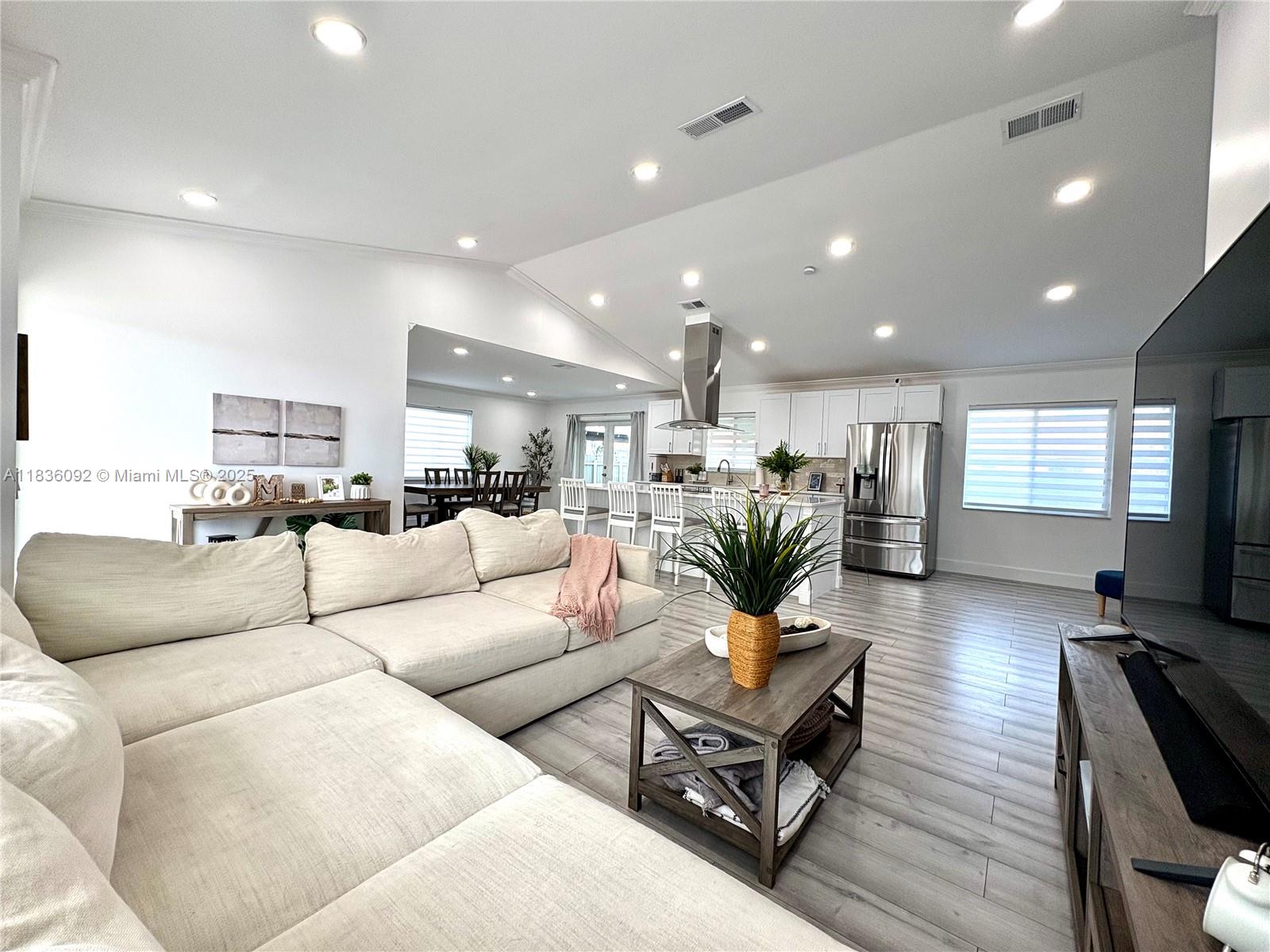 BIRD VILLAS SUB 2ND ADDN - Residential