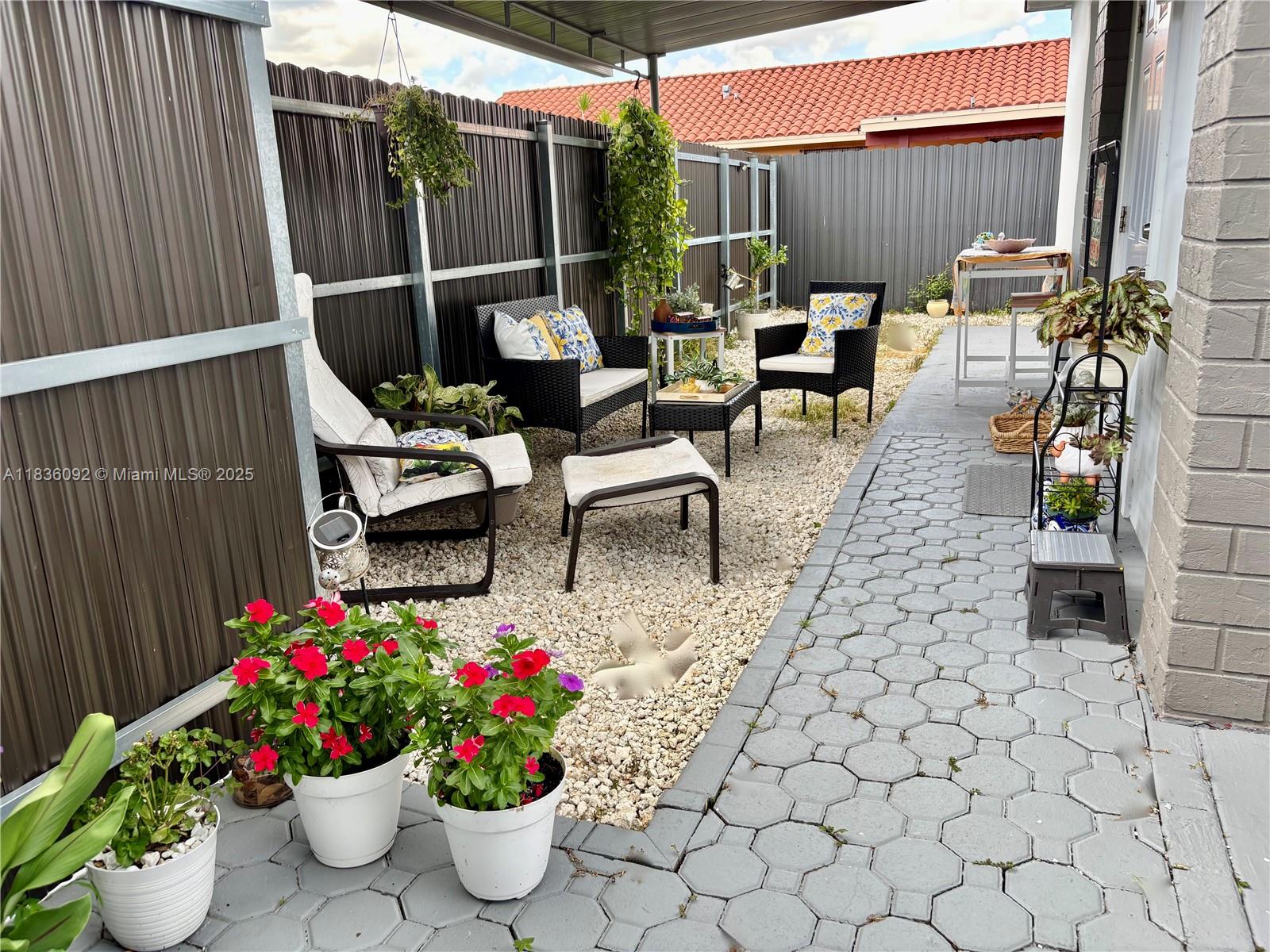 BIRD VILLAS SUB 2ND ADDN - Residential