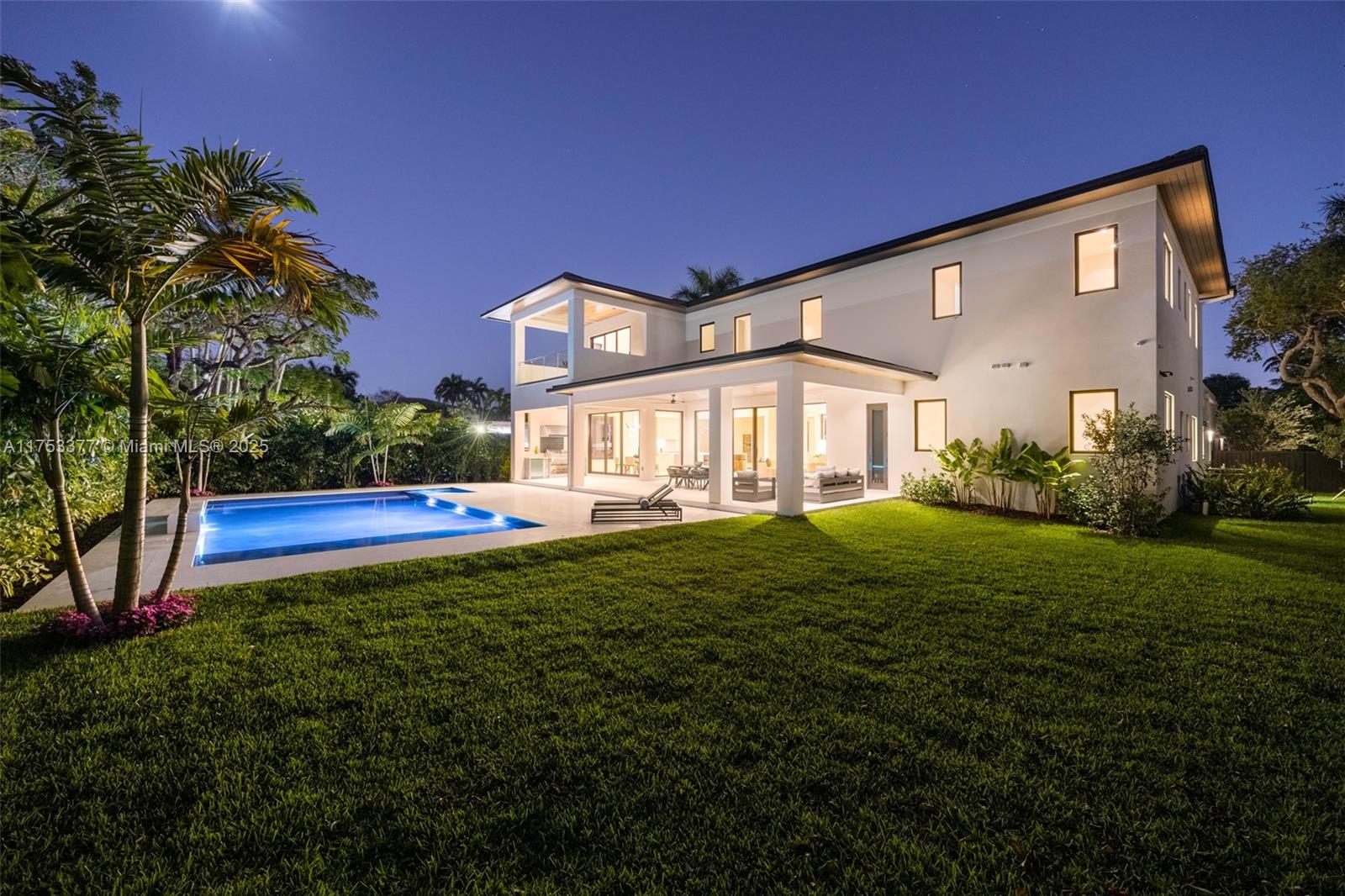 SNAPPER CREEK GROVES - Residential