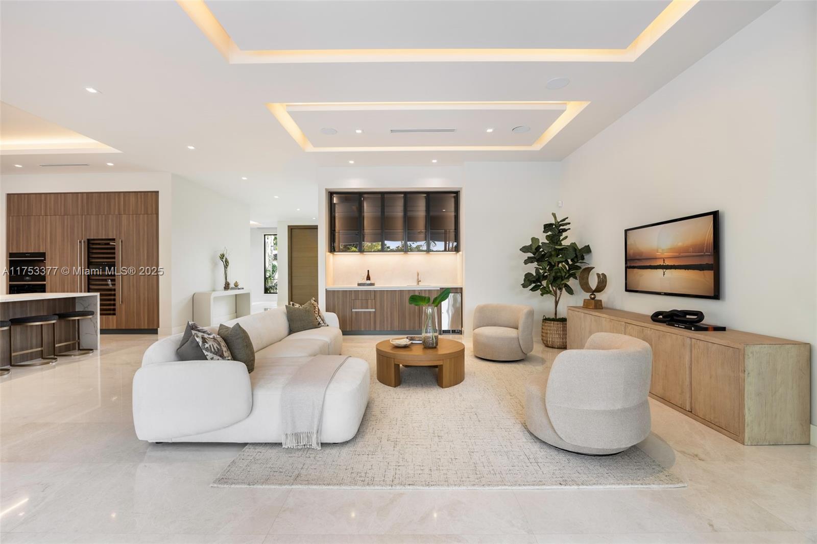 SNAPPER CREEK GROVES - Residential