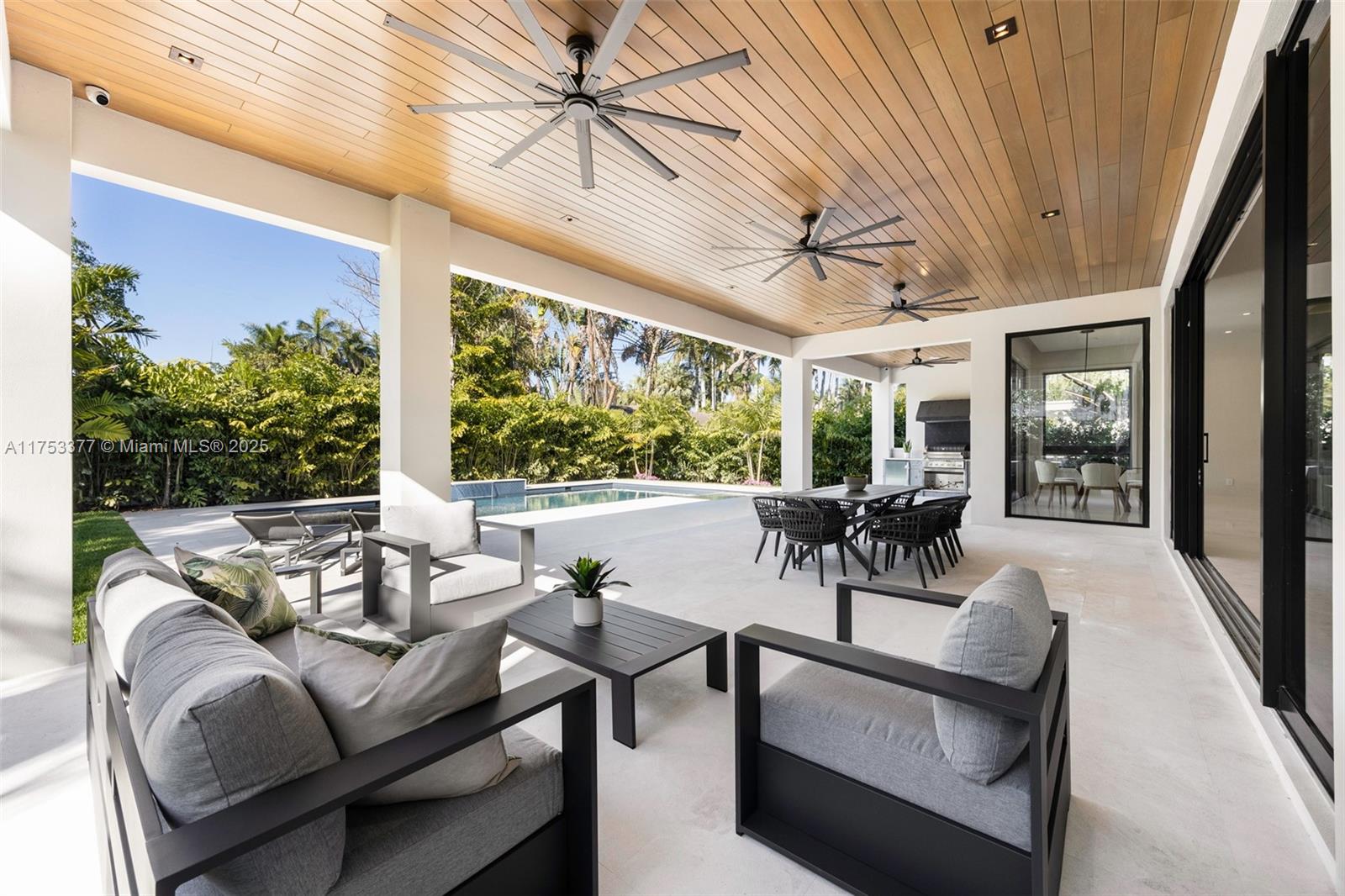 SNAPPER CREEK GROVES - Residential