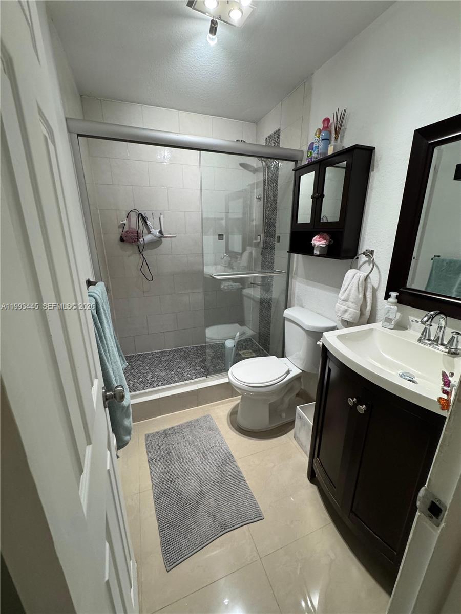 CORAL GATE EAST CONDO - Residential