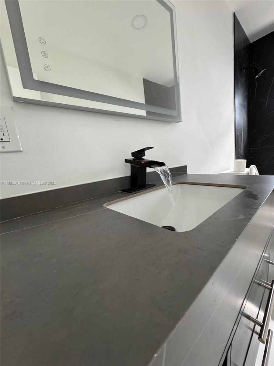 PALM BEACH LEISUREVILLE R - Residential